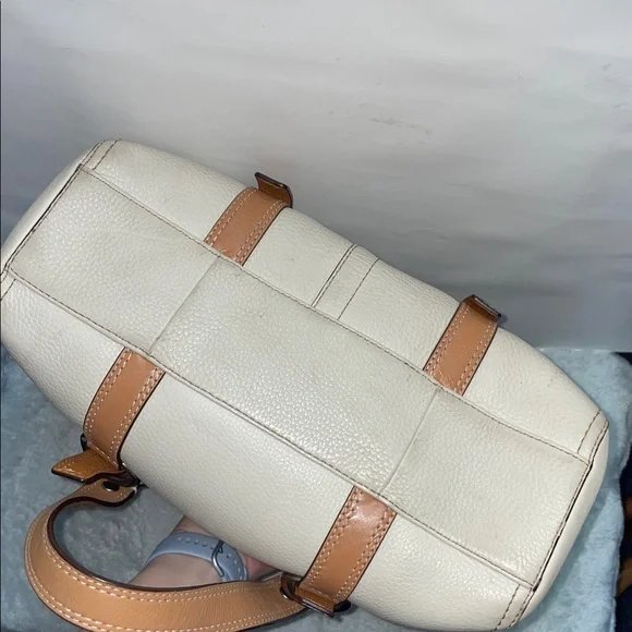 Coach ‘Chelsea’ Turnlock Shoulder Bag - Picture 7 of 17